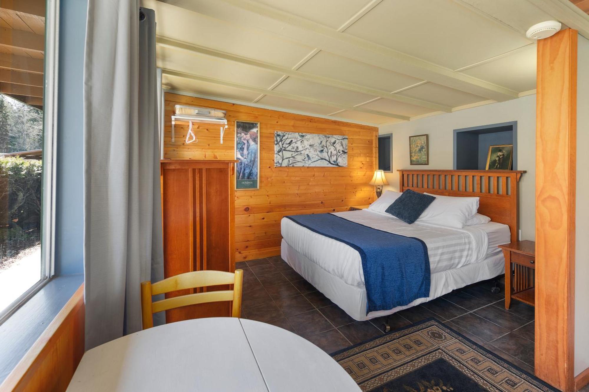 Robin Hood Village Resort Union Room photo
