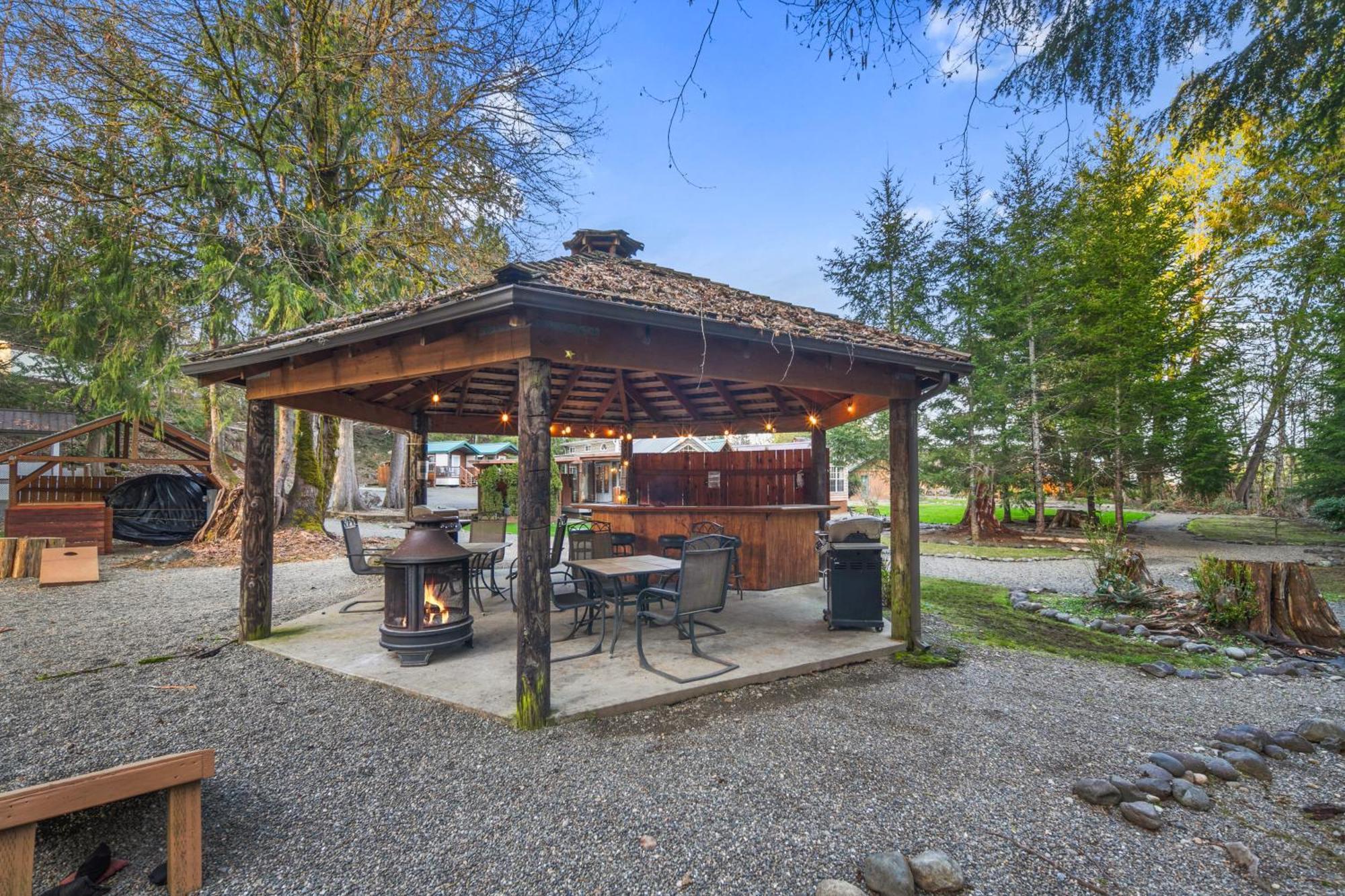 Robin Hood Village Resort Union Exterior photo